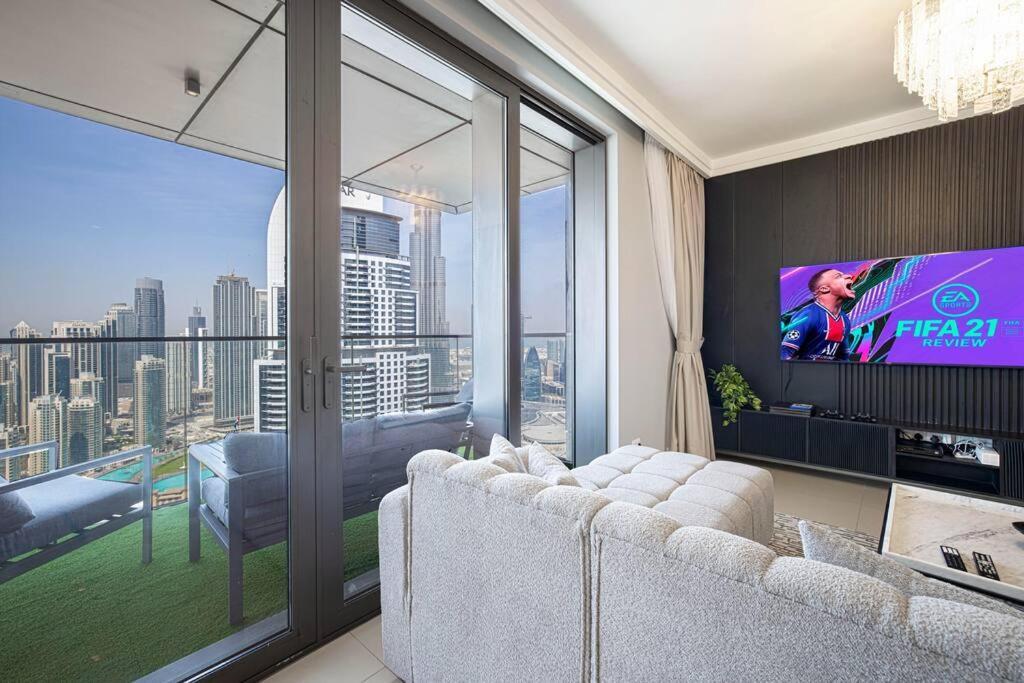 Apartamento Magnificent Brand New Lux 3Br Burj & Fountain View Dubái Exterior foto