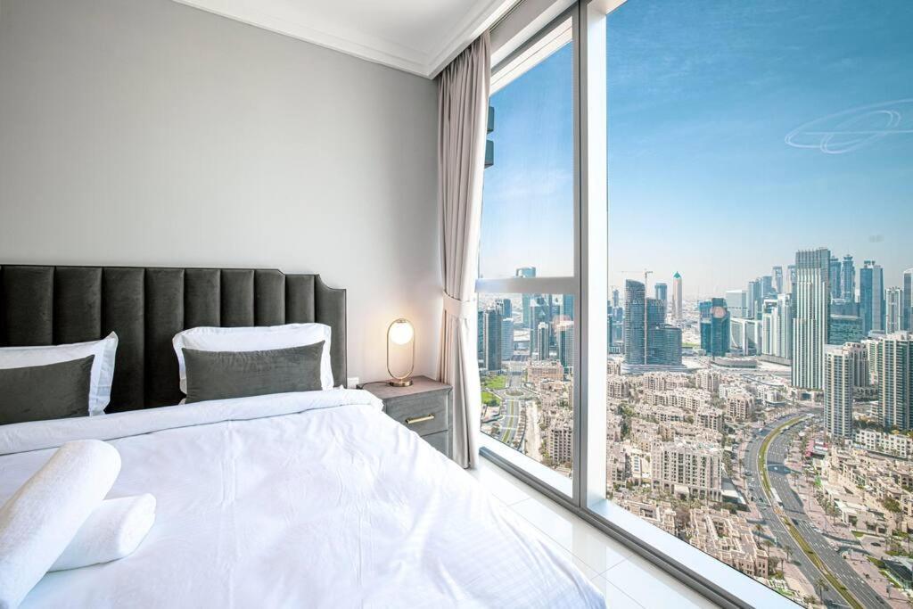 Apartamento Magnificent Brand New Lux 3Br Burj & Fountain View Dubái Exterior foto