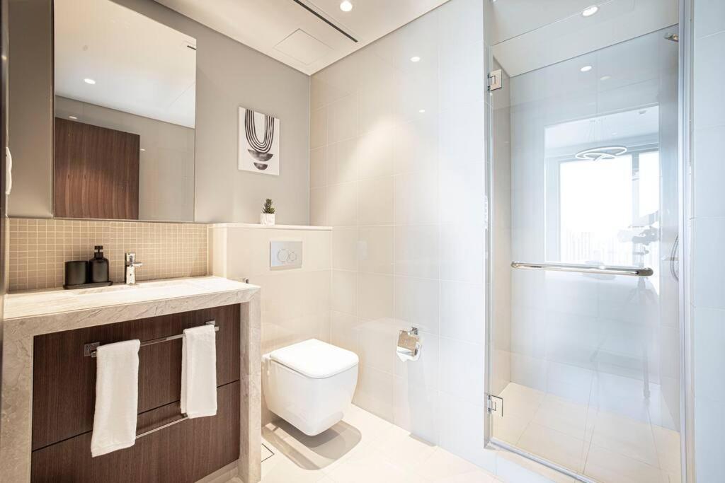 Apartamento Magnificent Brand New Lux 3Br Burj & Fountain View Dubái Exterior foto
